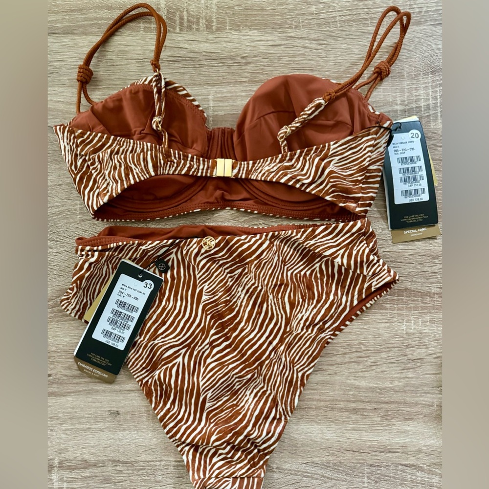 ViX Swimsuit - Picture 2 of 3